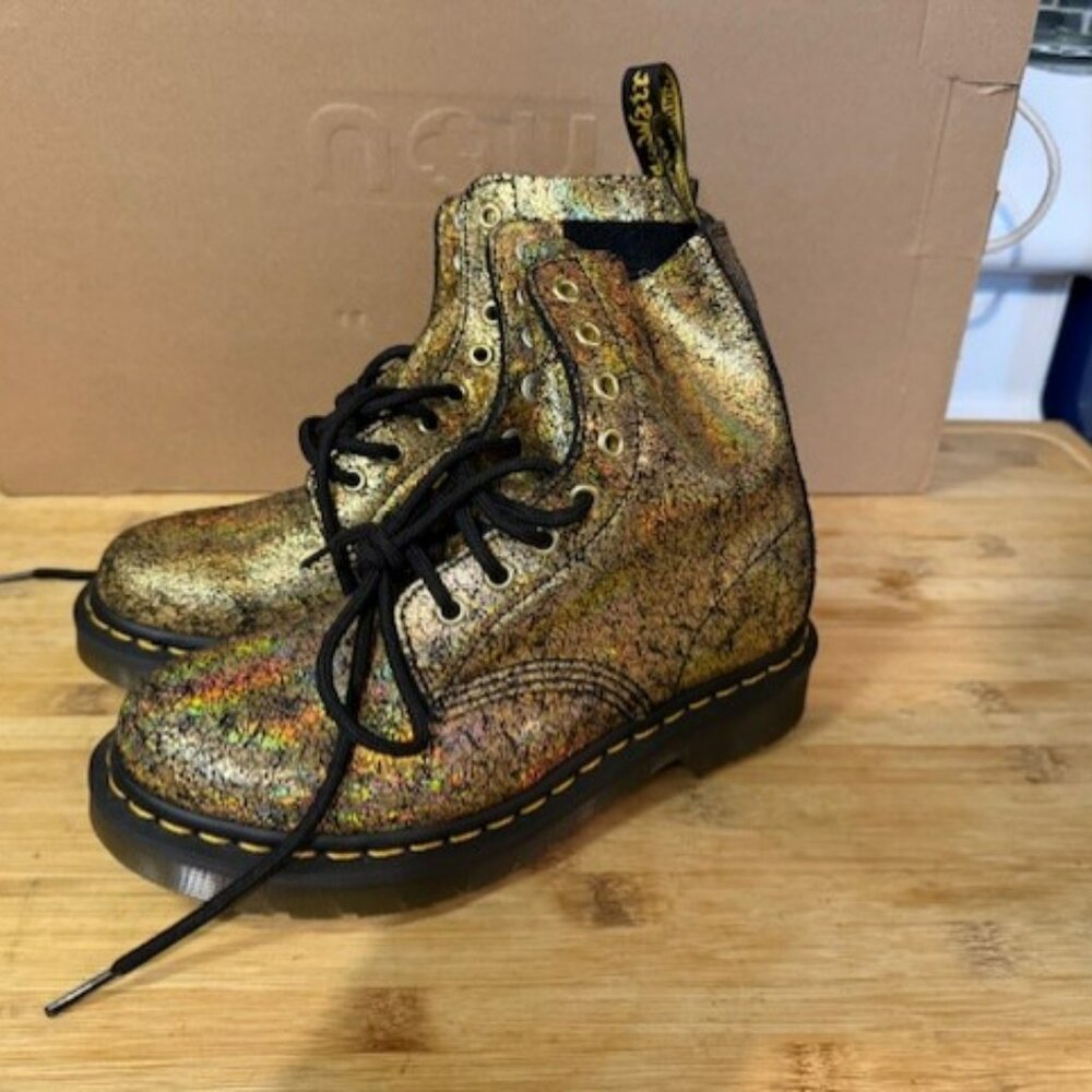 Dr. Martens Cracked Gold 1460 Pascal Lace-Up Boots - NWOT - Picture 8 of 16